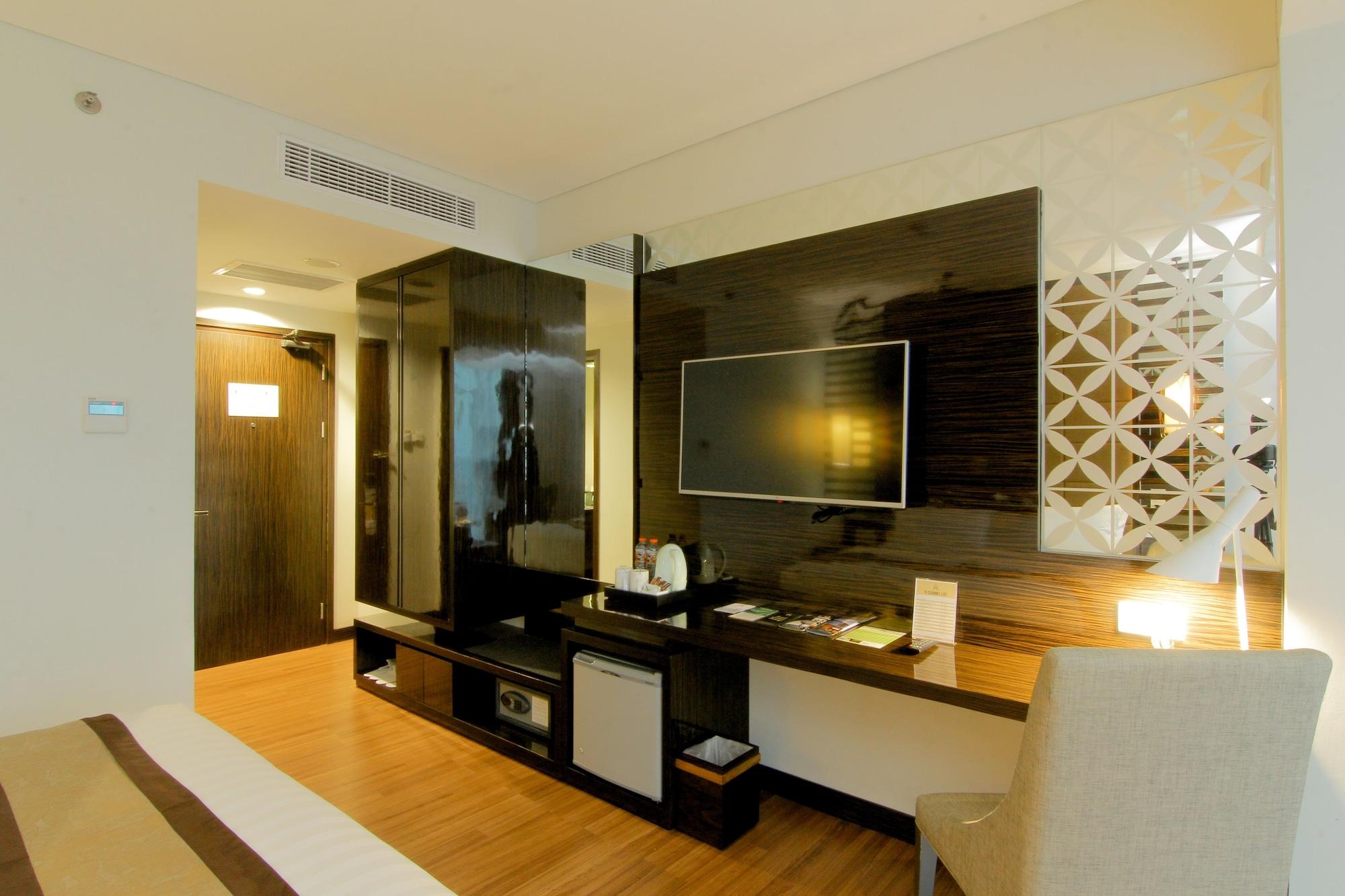 The Atrium Hotel & Resort Yogyakarta Melati Exterior photo