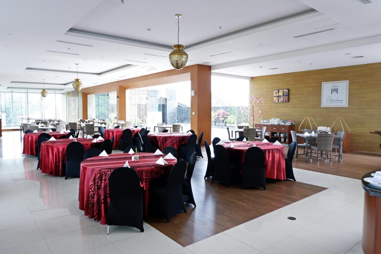 The Atrium Hotel & Resort Yogyakarta Melati Exterior photo
